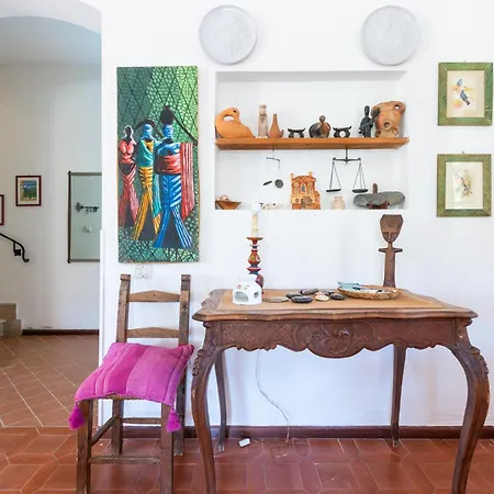 Villa Guesthost - Lovely Sea View With Parking