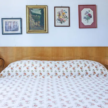 Villa Guesthost - Lovely Sea View With Parking Porto Columbu - Perd'E Sali